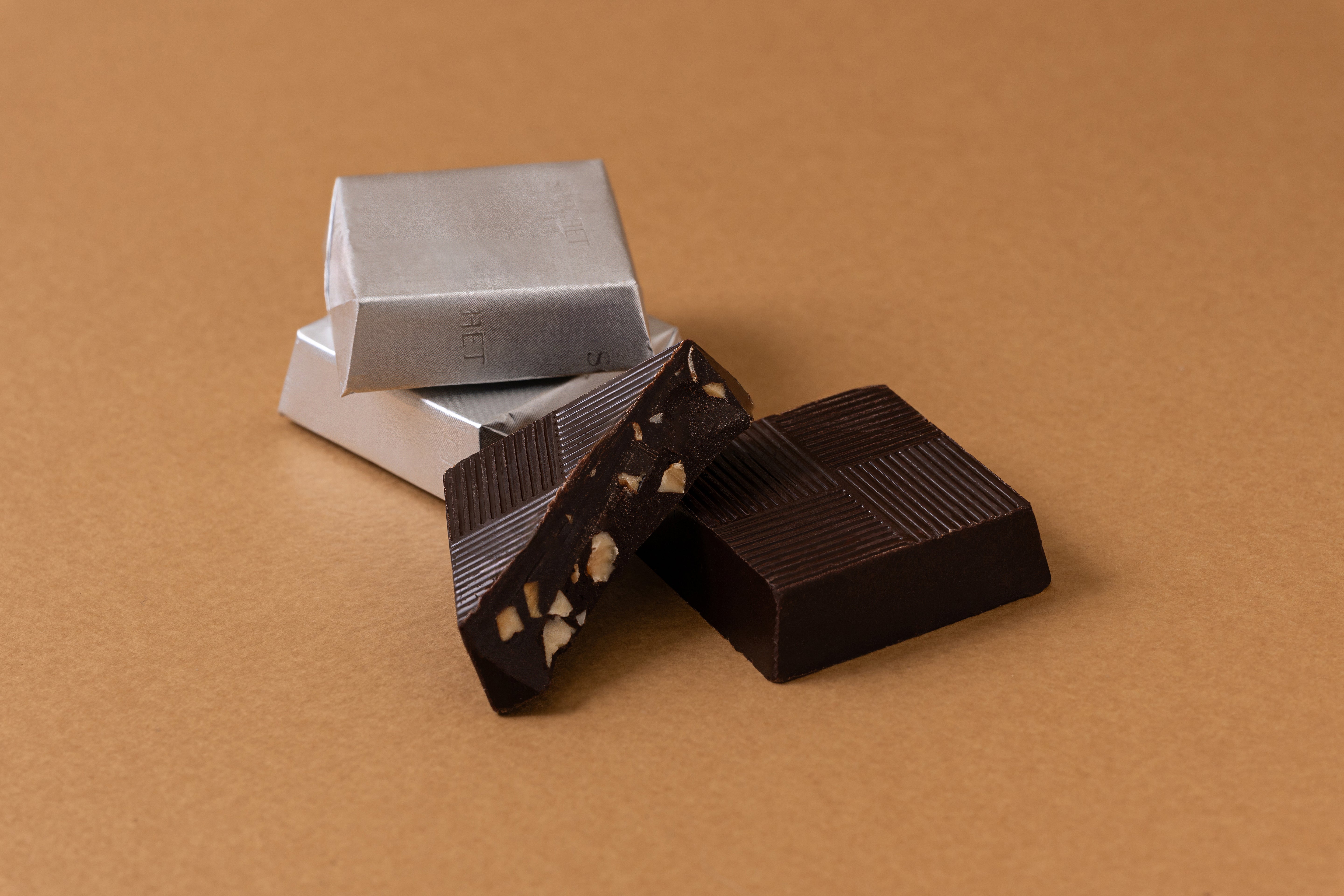 Dark Almond Praline
