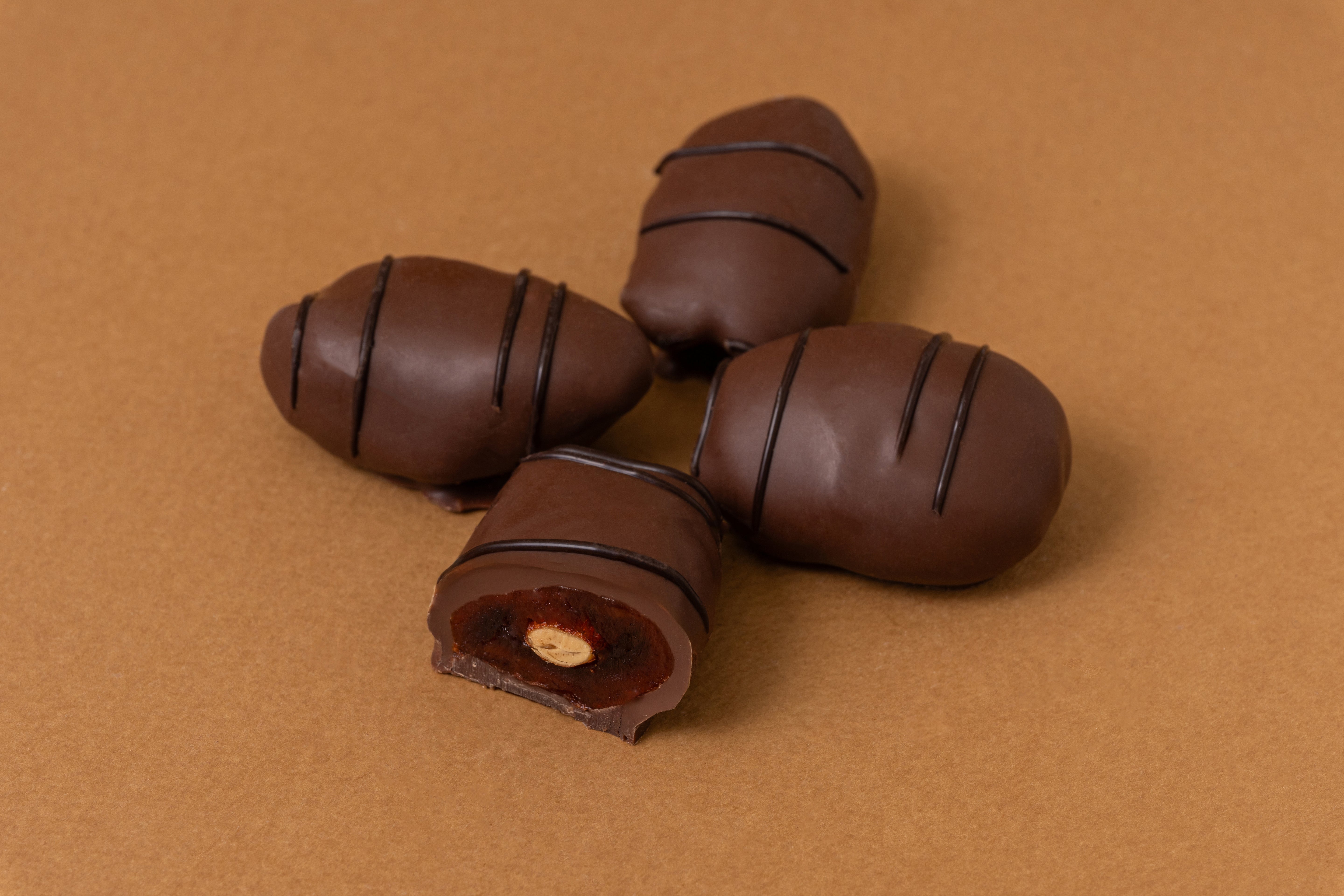 Milk Chocolate Palm with Almond
